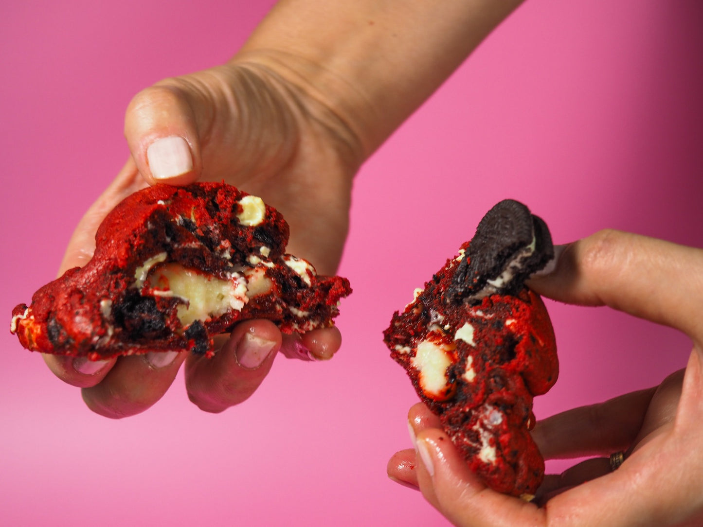 WoW Red Velvet Cream Cheese Cookie (6oz)
