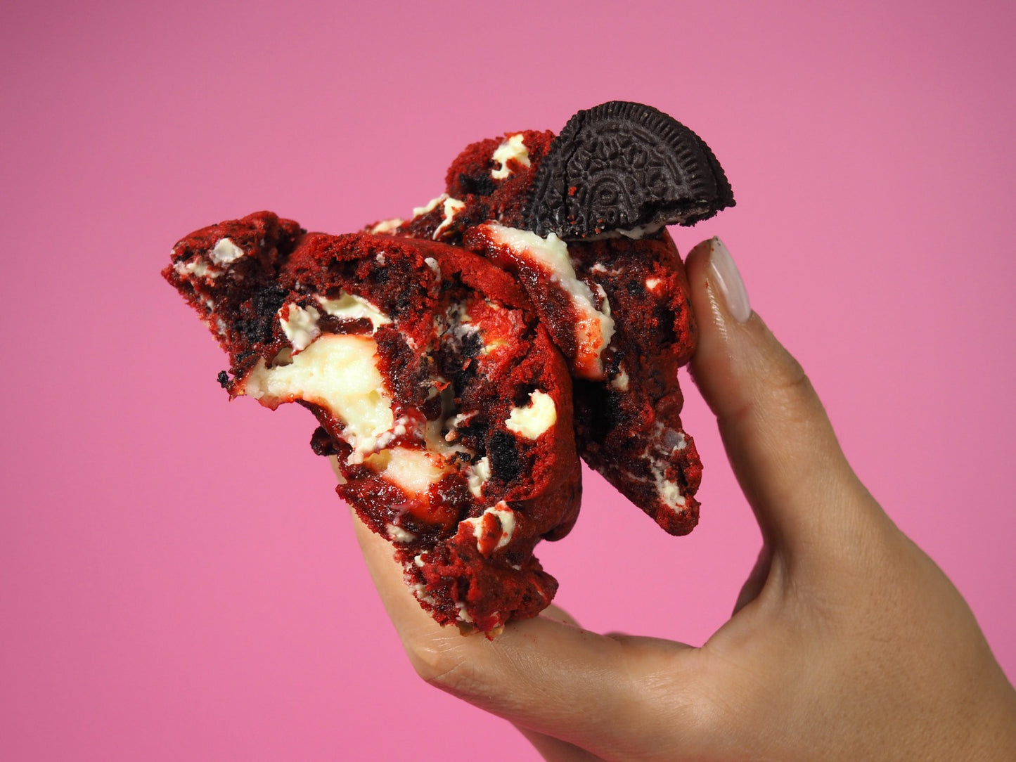 WoW Red Velvet Cream Cheese Cookie (6oz)