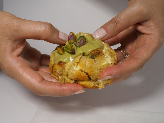 WoW Pistachio Cookie (6oz)